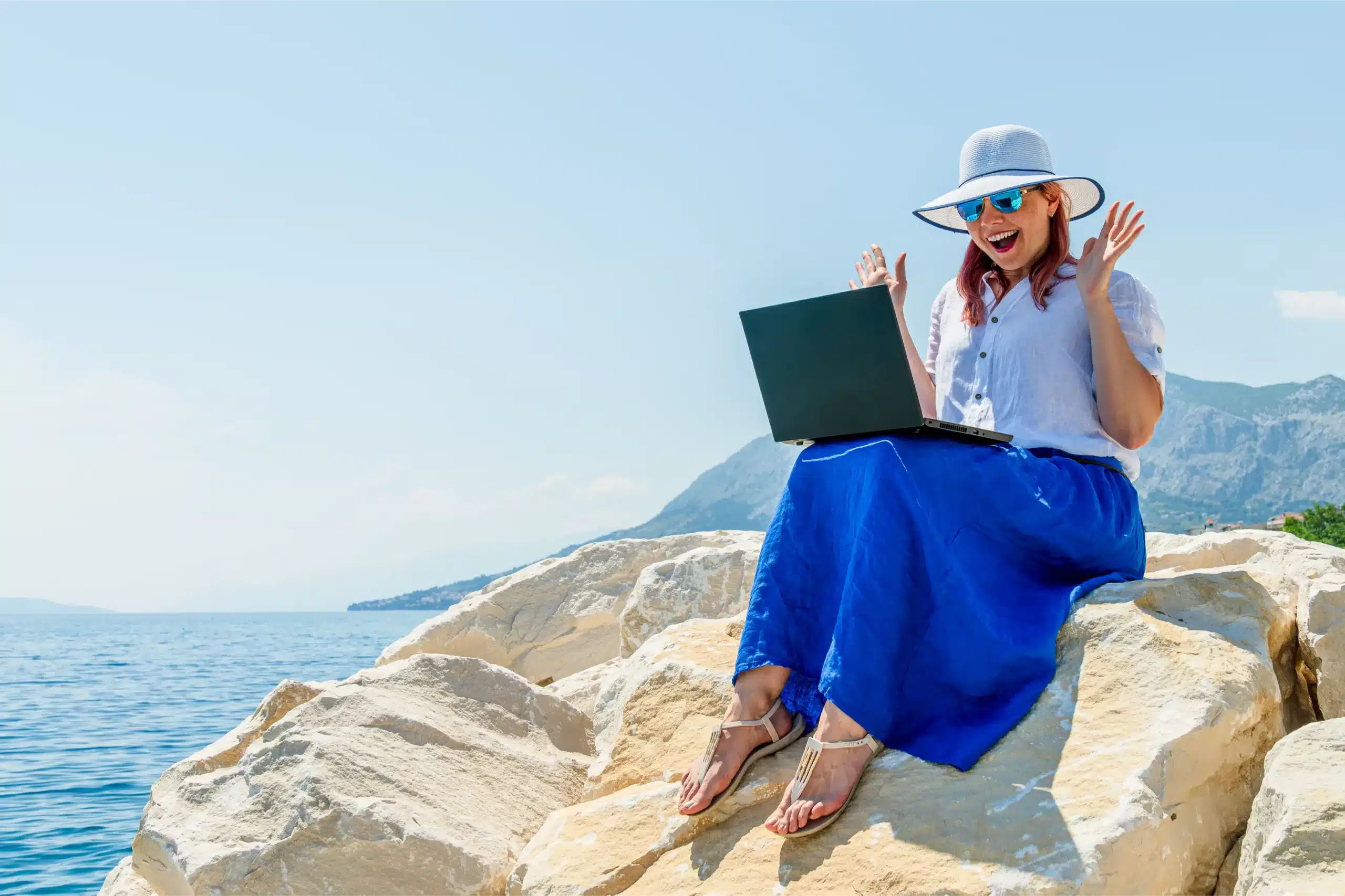 business woman traveling with computer